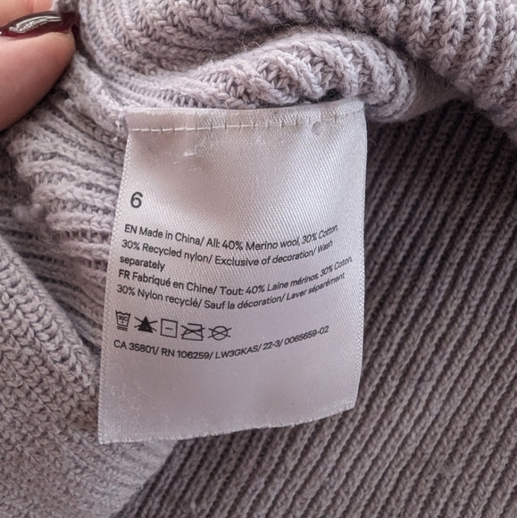 Lululemon Merino Wool-Blend Ribbed Crewneck Sweater Light Lavender Womens 6 - Picture 8 of 8